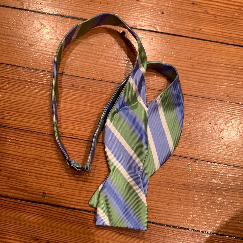 100 Silk Striped Bow Tie